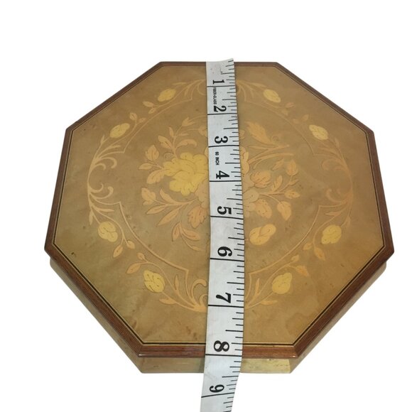 Vintage Reuge Swiss Music Jewelry Box Octagonal Design Floral Inlay & Velvet - Picture 4 of 15